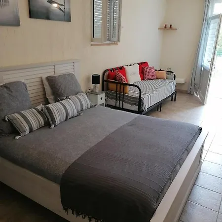 Hotes De L'isle ゲストハウス Saint-Medard-de-Mussidan