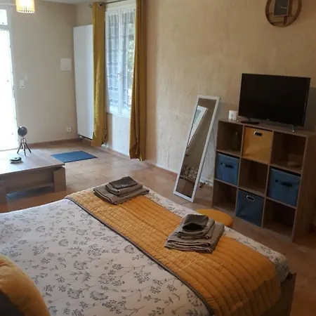 בית הארחה Hotes De L'isle 3*